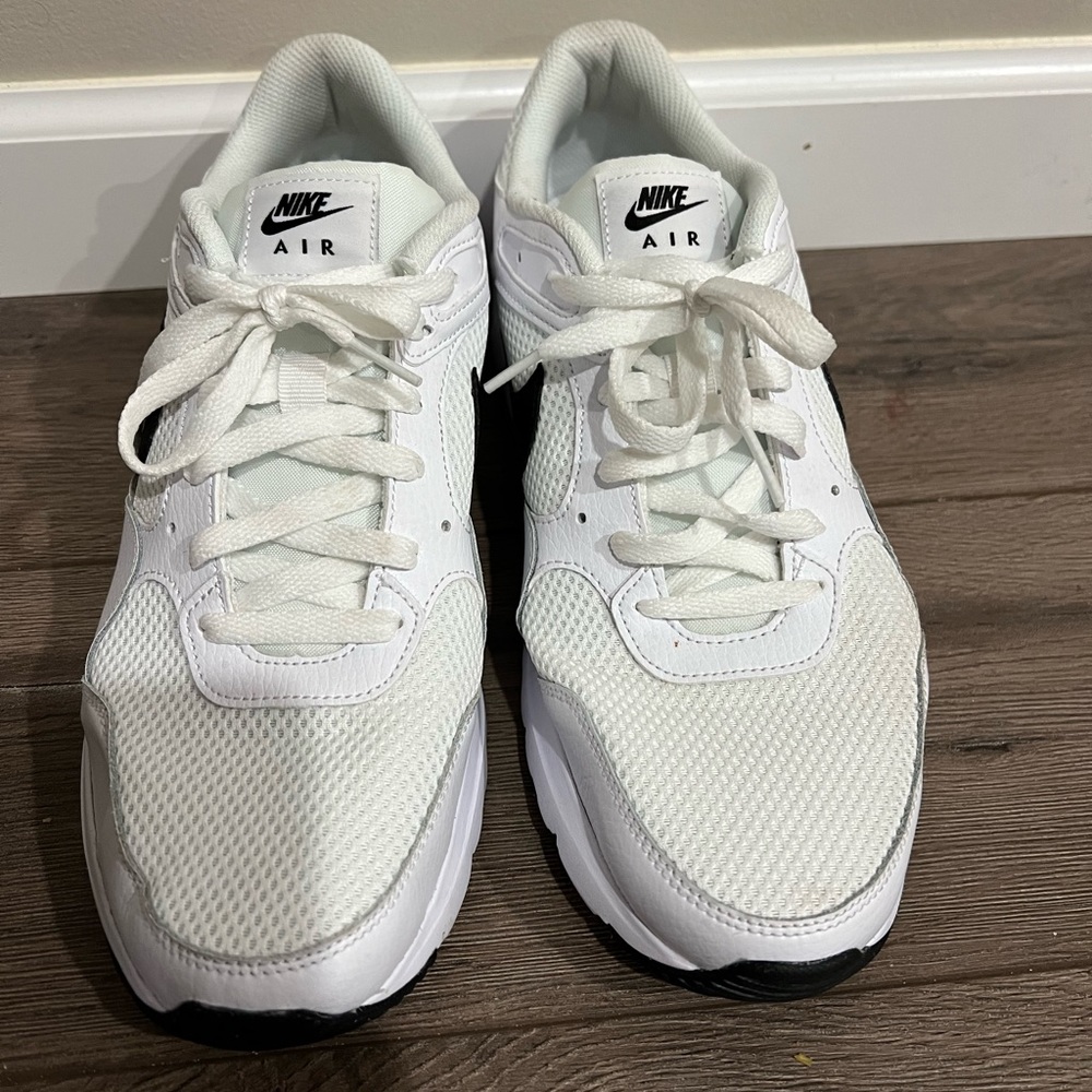 Selling these White and Black Nike Airs. Worn a couple times  good condition.